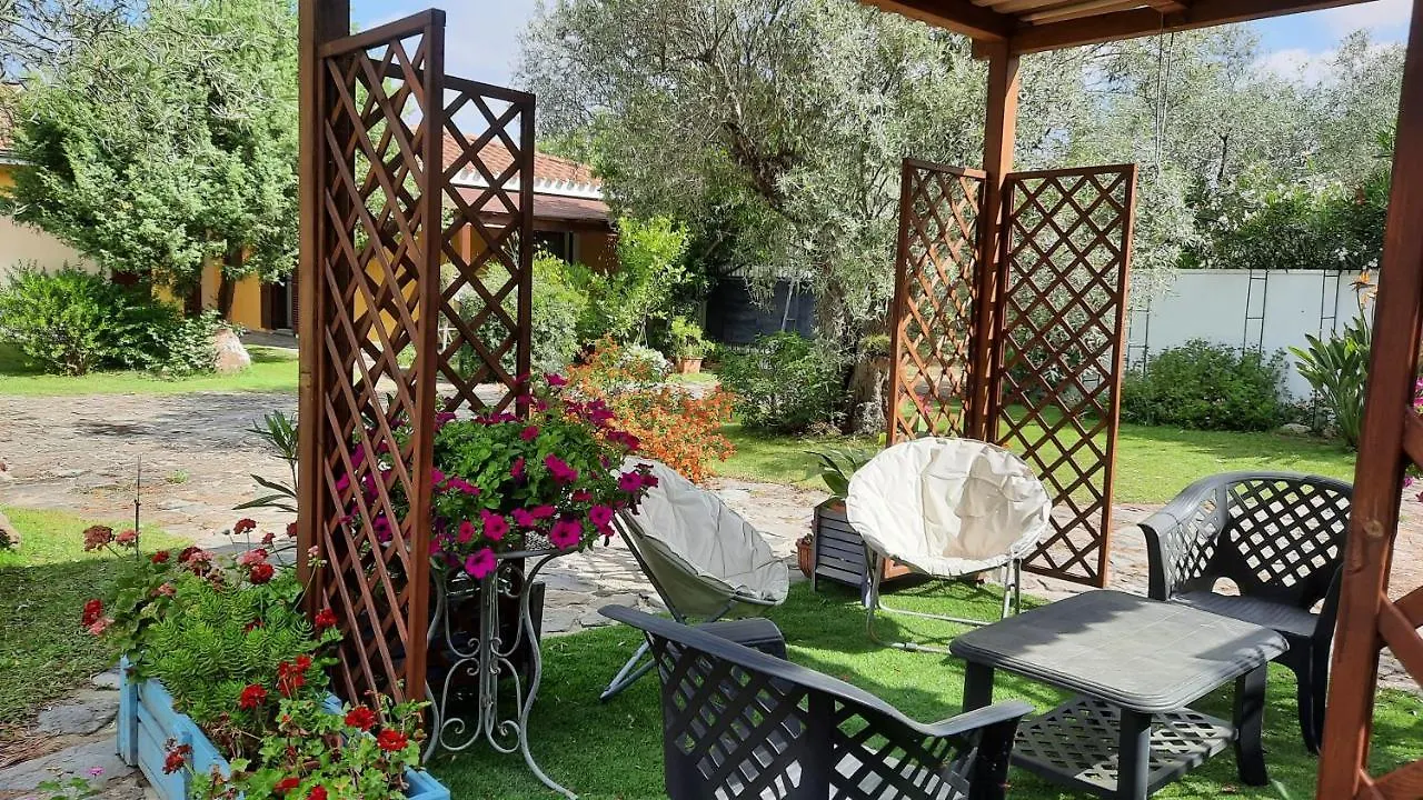 Acasamia Villa Oristano 0*,  Italia